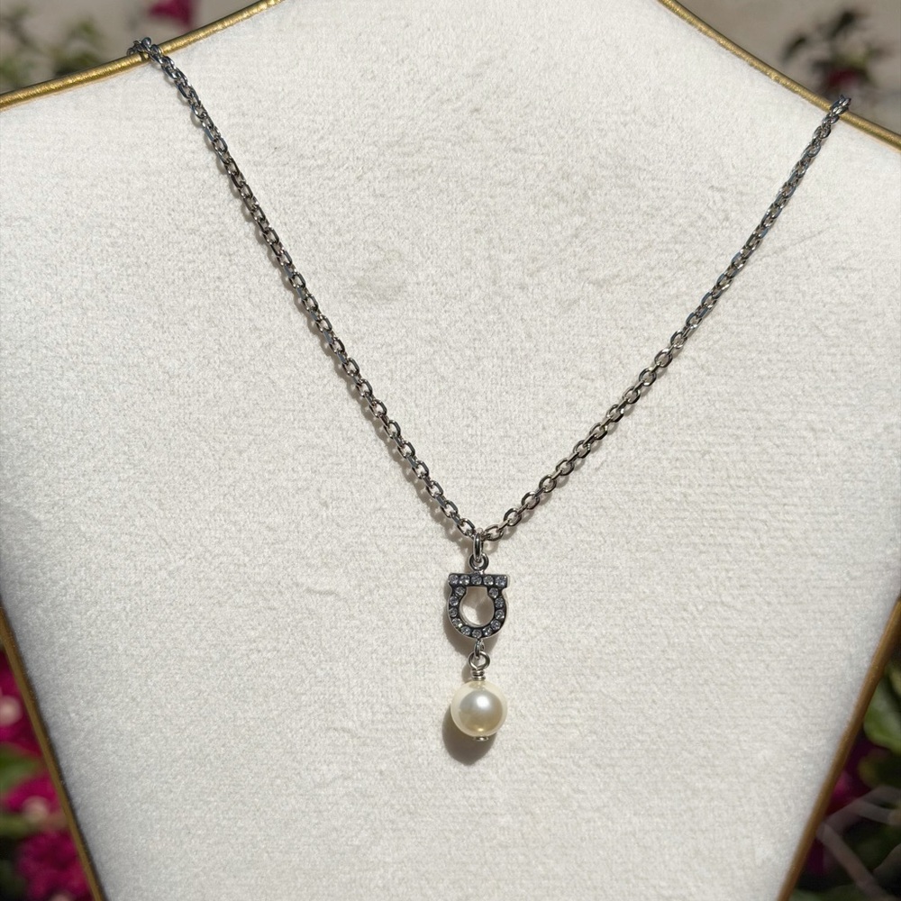 Salvatore Ferragamo Drop Pearl Necklace